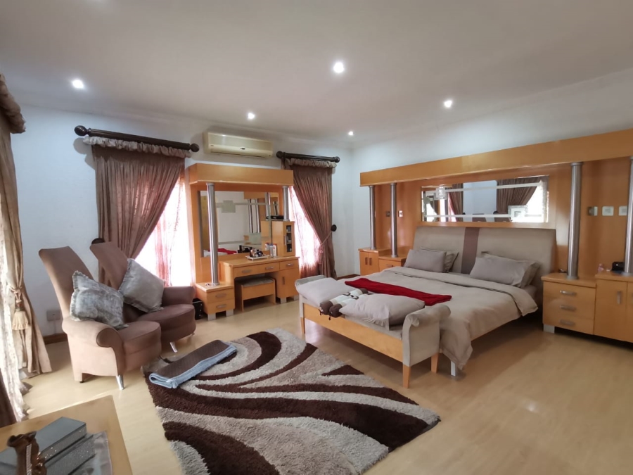 4 Bedroom Property for Sale in Zinniaville North West